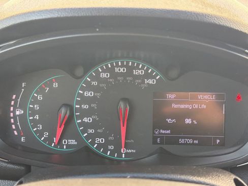 Used 2019 Chevrolet Trax LT w/ LT Convenience Package image 19