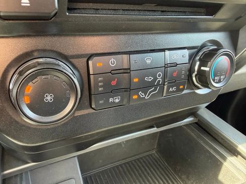 Used 2017 Ford F250 XLT w/ XLT Premium Package image 15