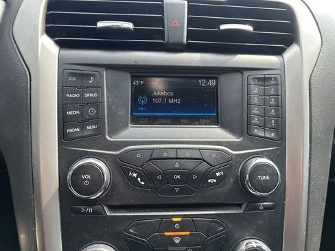 Used 2016 Ford Fusion SE w/ Equipment Group 202A image 14