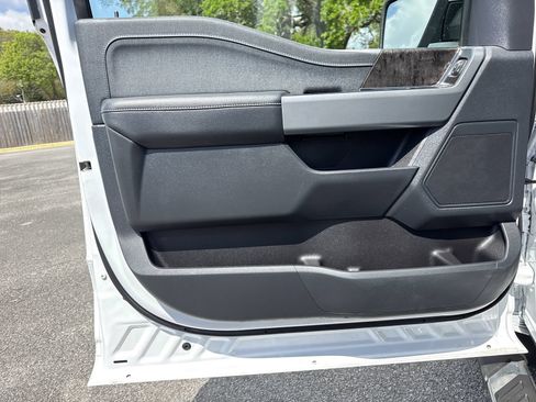 Used 2022 Ford F150 Lariat AWD/4WD image 13