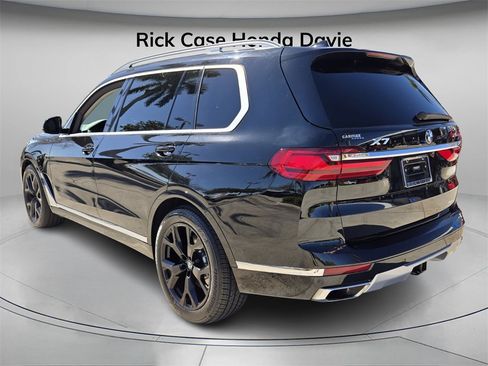 Used 2021 BMW X7 xDrive40i w/ Parking Assistance Package image 8