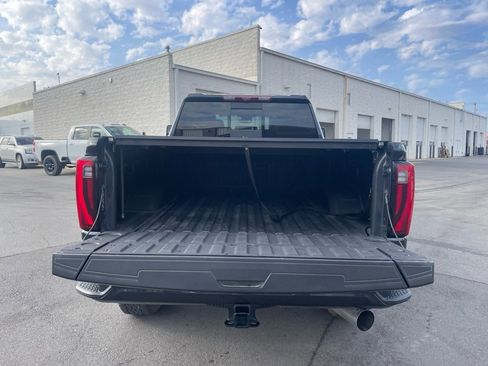 Used 2025 GMC Sierra 2500 Denali w/ Denali Reserve Package image 7
