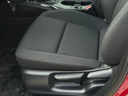 Certified 2025 Toyota Corolla LE image 17