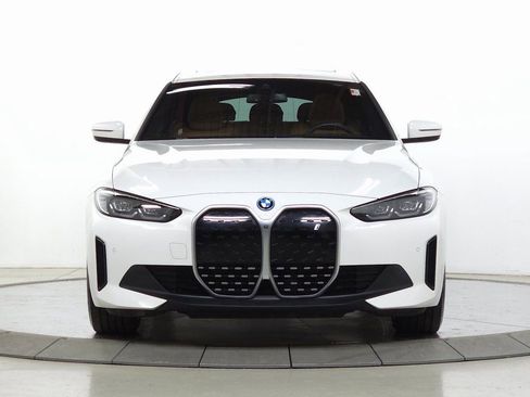 Used 2023 BMW i4 eDrive35 w/ Premium Package image 2
