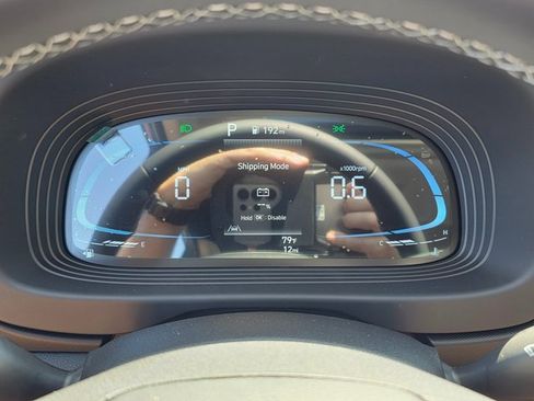 New 2025 Hyundai Venue SEL image 23