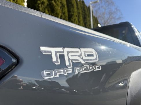 Certified 2024 Toyota Tacoma TRD Off-Road image 9