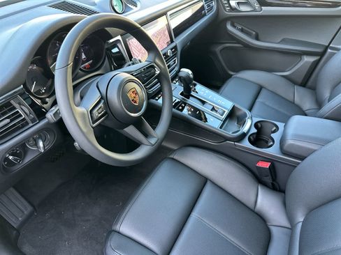 New 2026 Porsche Macan AWD/4WD image 4