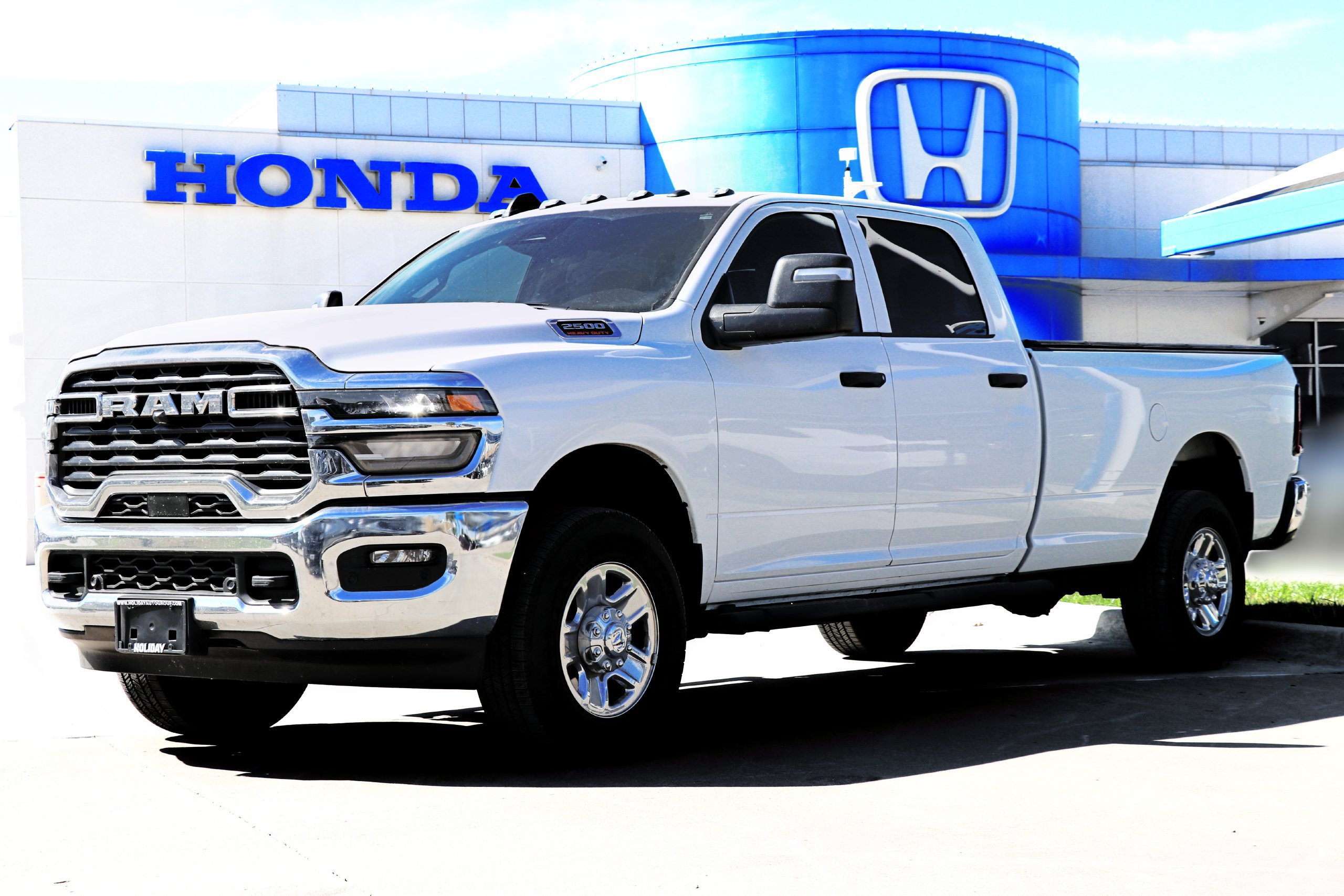 Used 2025 RAM 2500 Tradesman AWD/4WD image 1