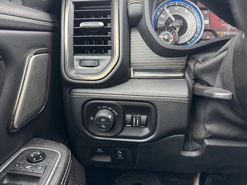 Used 2021 RAM 1500 Limited w/ Night Edition image 21