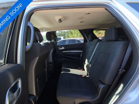 Used 2020 Dodge Durango SXT w/ 3rd Row Seating Group RWD image 3