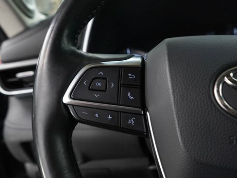 Used 2020 Toyota Highlander Platinum AWD/4WD image 30
