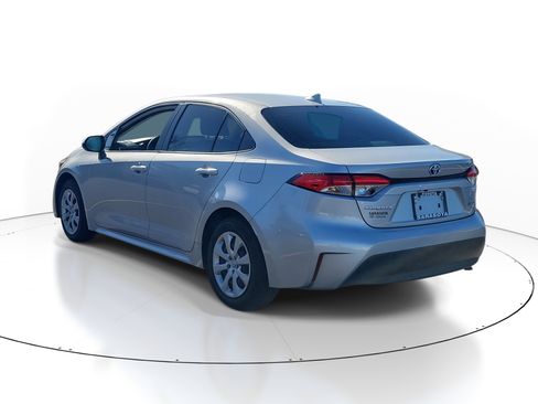 Certified 2025 Toyota Corolla LE image 4