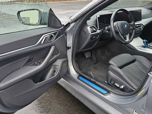Used 2023 BMW i4 eDrive35 image 19
