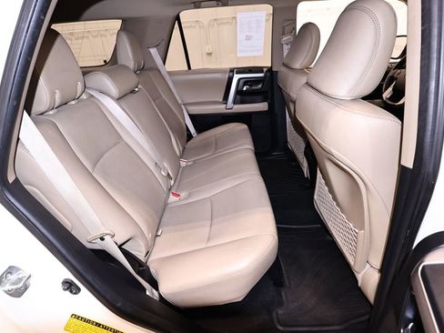 Used 2016 Toyota 4Runner Limited AWD/4WD image 18