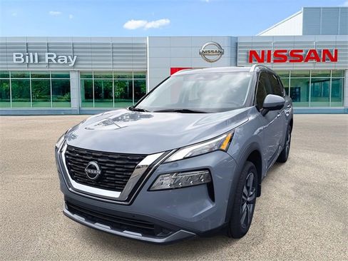 Used 2023 Nissan Rogue SL w/ SL Premium Package image 2