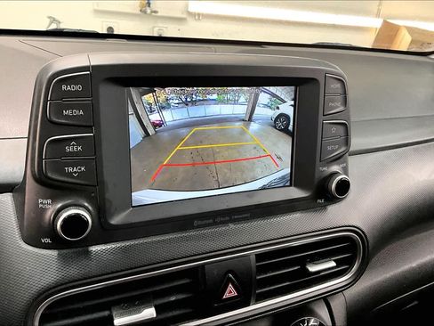 Used 2021 Hyundai Kona SEL image 23