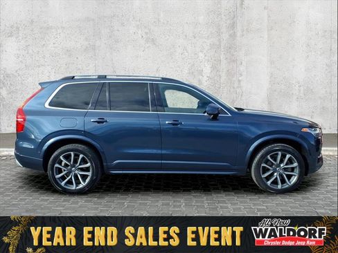 Used 2019 Volvo XC90 T6 Momentum w/ Advanced Package image 2