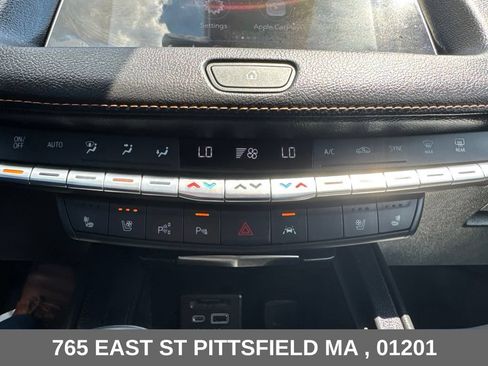Used 2022 Cadillac XT4 Sport AWD/4WD image 15