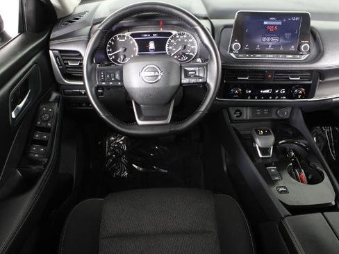 Certified 2025 Nissan Rogue SV image 7