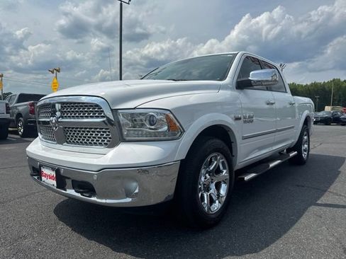 Used 2016 RAM 1500 Laramie w/ Convenience Group AWD/4WD image 24