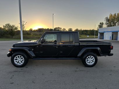 Used 2023 Jeep Gladiator Sport