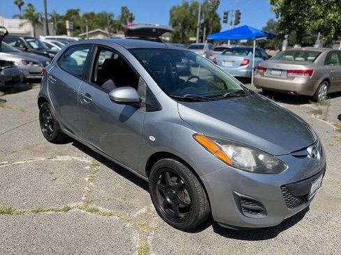 Used 2012 MAZDA MAZDA2 Sport image 3