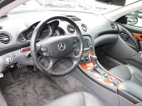 Used 2005 Mercedes-Benz SL 500 w/ AMG Sport Pkg image 21