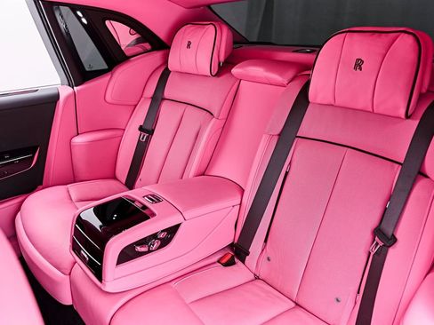 Used 2024 Rolls-Royce Phantom Sedan w/ The Phantom Package RWD image 52
