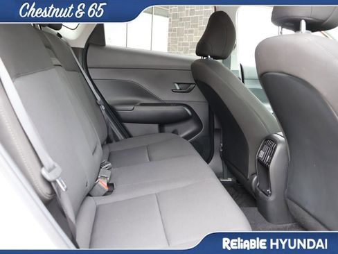 Used 2024 Hyundai Kona SEL w/ Convenience Package FWD image 13