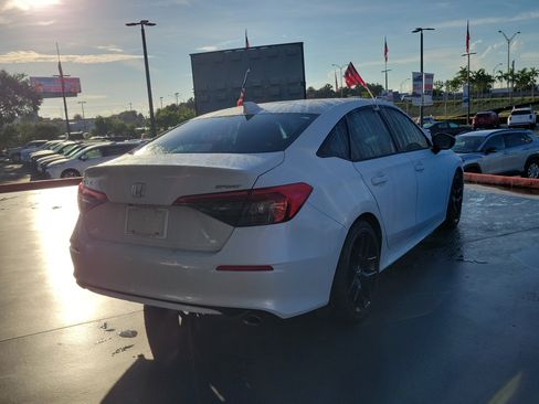 Used 2023 Honda Civic Sport image 10