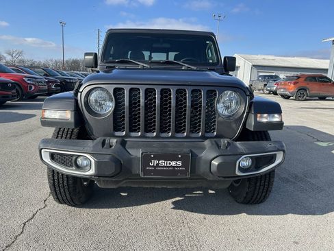 Used 2022 Jeep Gladiator Sport image 8