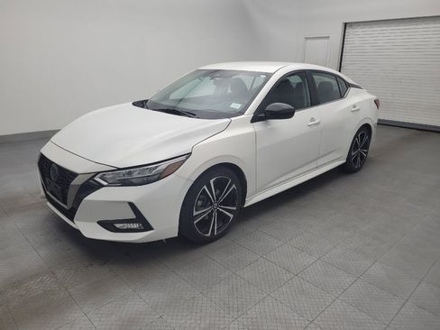 Used 2021 Nissan Sentra SR image 2