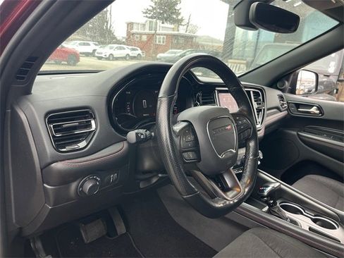 Used 2023 Dodge Durango GT image 9