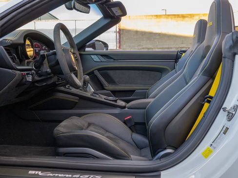 Used 2024 Porsche 911 Carrera 4 GTS image 53