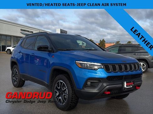 New 2025 Jeep Compass Trailhawk w/ Trailhawk Elite Group image 1