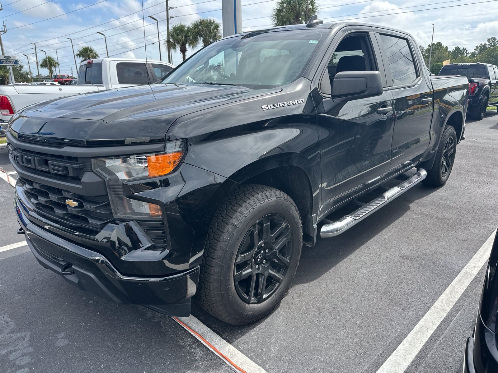 Used 2023 Chevrolet Silverado 1500 Custom RWD image 1