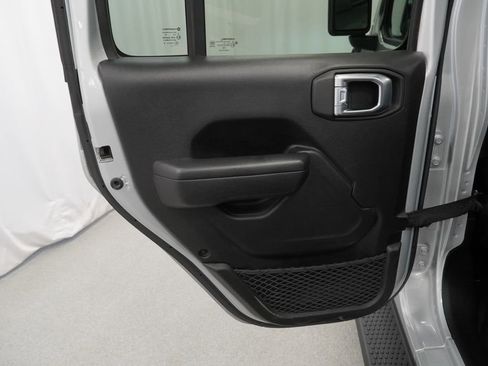 Used 2022 Jeep Wrangler Unlimited Rubicon 4xe w/ Cold Weather Group image 43