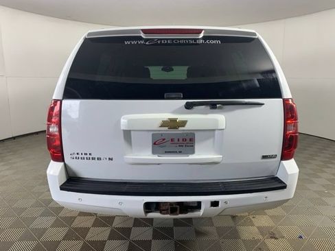 Used 2009 Chevrolet Suburban LT AWD/4WD image 13