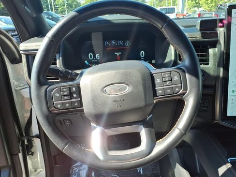 Used 2024 Ford Expedition Max Platinum AWD/4WD image 30
