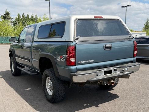 Used 2006 Chevrolet Silverado 2500 LT w/ Skid Plate Package AWD/4WD image 6