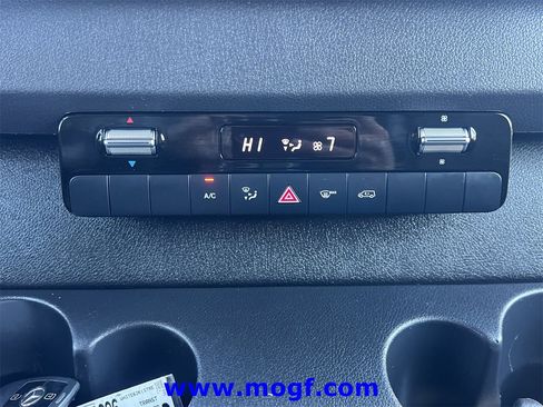 Used 2025 Mercedes-Benz Sprinter 2500 image 10