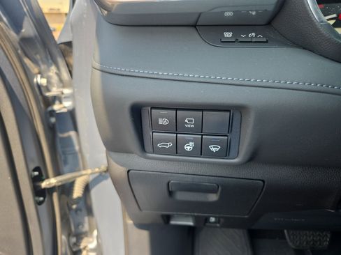 Used 2021 Toyota Highlander Platinum AWD/4WD image 35