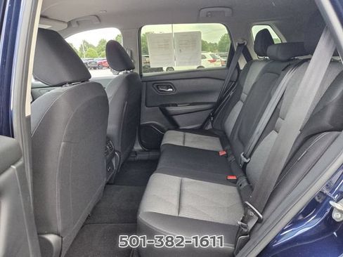 Used 2024 Nissan Rogue SV FWD image 10