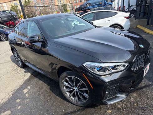Used 2022 BMW X6 xDrive40i w/ Executive Package image 53