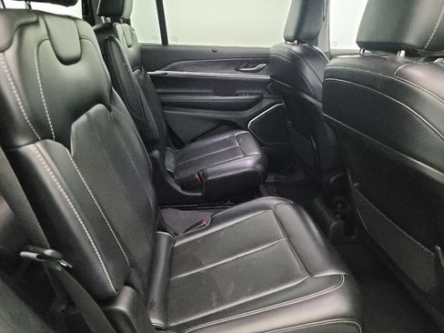 Used 2021 Jeep Grand Cherokee L Limited w/ Luxury Tech Group II image 19