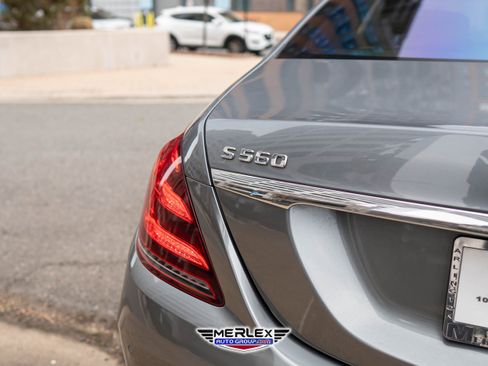 Used 2020 Mercedes-Benz S 560 4MATIC Sedan w/ Premium Package image 52