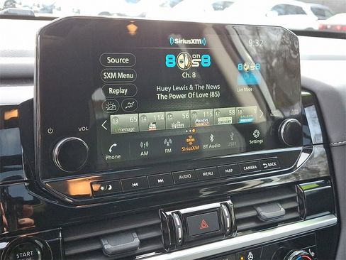 Certified 2025 Nissan Pathfinder SL w/ SL Premium Package image 19