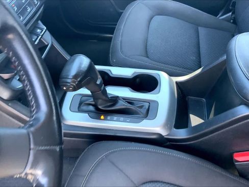 Used 2019 Chevrolet Colorado LT w/ LT Convenience Package RWD image 17