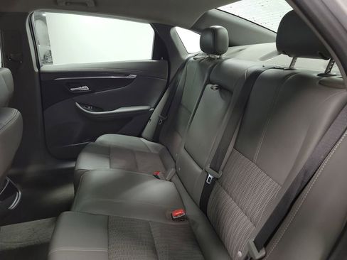 Used 2017 Chevrolet Impala LT image 20