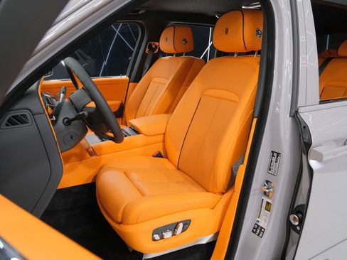 Used 2026 Rolls-Royce Cullinan AWD/4WD image 39